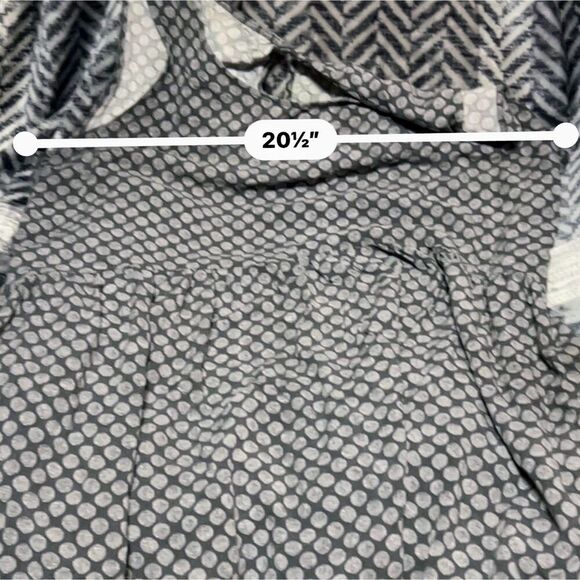 Old Navy 20 Plus Gray Pattern Dress, Comfortable Fit, Made in Indonesia - Picture 6 of 6